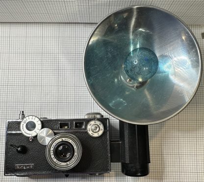 Vintage Argus C3 35mm Camera w/ Flash - Image 3