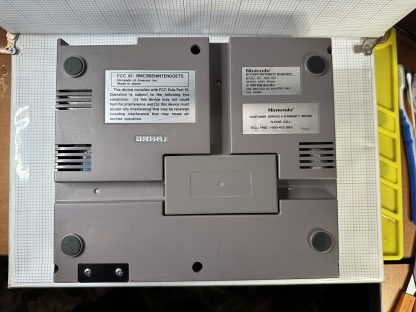 ORIGINAL Nintendo Entertainment System (NES) Cleaned / Tested / WORKING! - Image 13