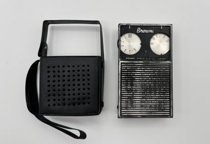 Vintage 1964 - Browni 7 Solid State 702 AM Transistor Radio